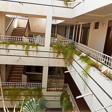 Residencial Canada Santa Cruz de La Sierra Dış mekan fotoğraf